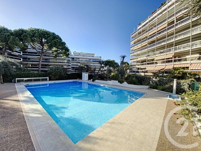 Appartement F3 à vendre - 3 pièces - 58 m2 - Juan Les Pins - 06 - PROVENCE-ALPES-COTE-D-AZUR